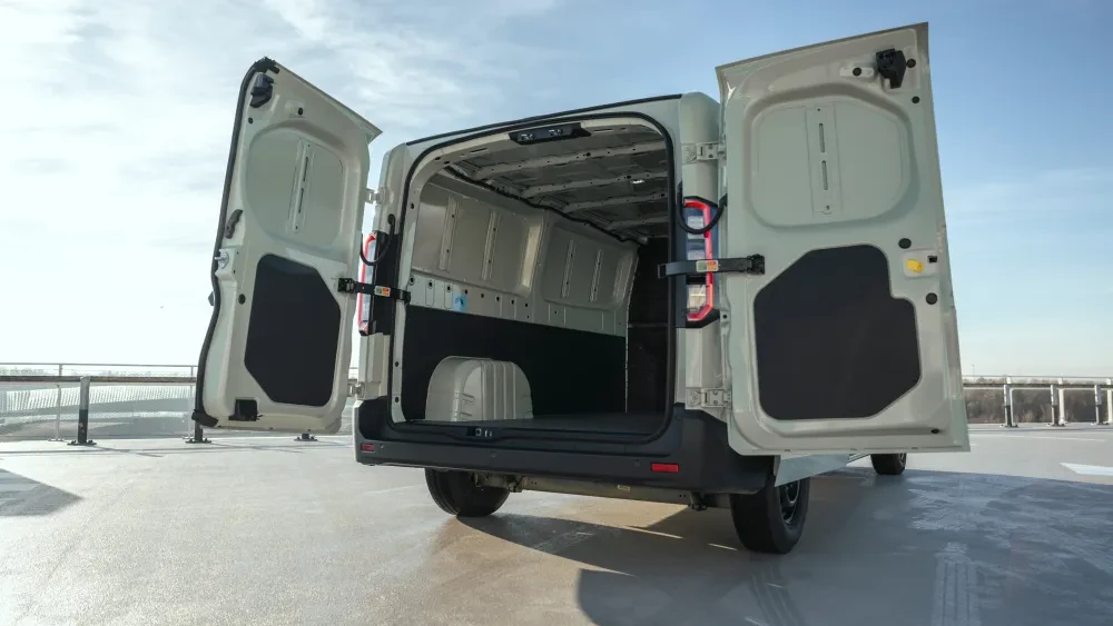 Achterkant Farizon SV open deuren