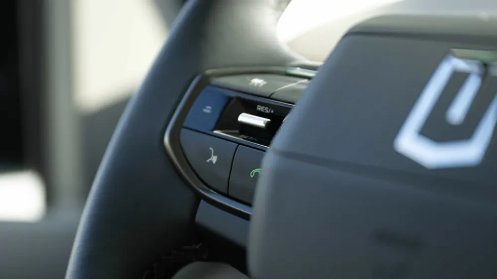 Zoom in op stuur Farizon SV